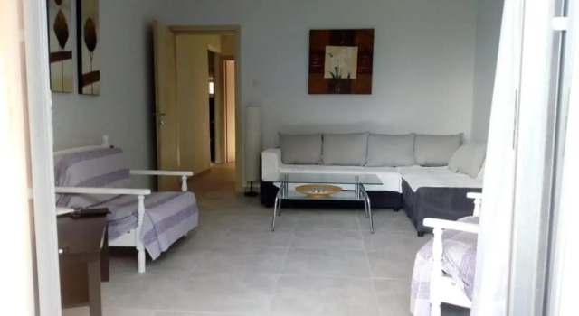 Luca Apartments