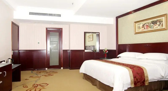 Люкс Business Vienna Hotel Zhejiang Haining Yancang Branch