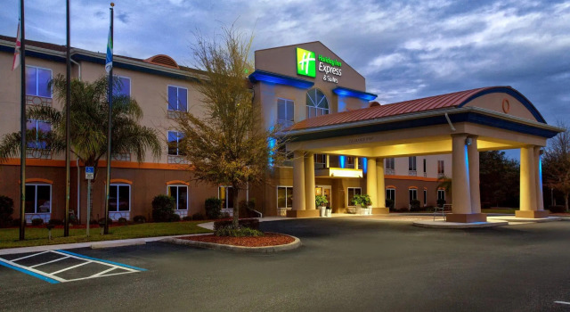 Двухместный люкс с видом на залив Holiday Inn Express Hotel & Suites Inverness by IHG