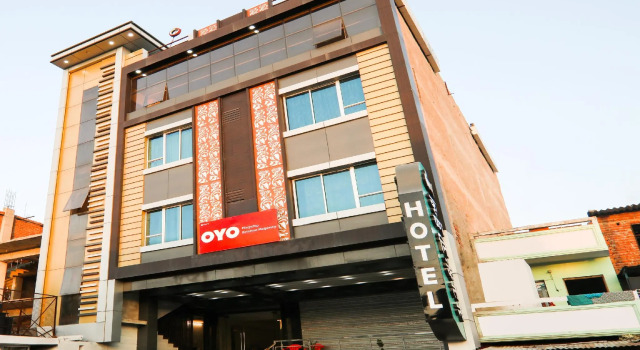 OYO 7046 Hotel Guest Inn