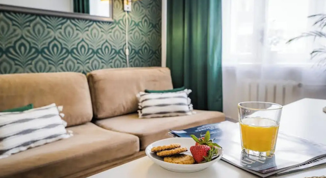 Студия Standard UnitApartments Studio Warszawa Zachodnia - blisko komunikacji lotnisko Chopina Blue City MGR