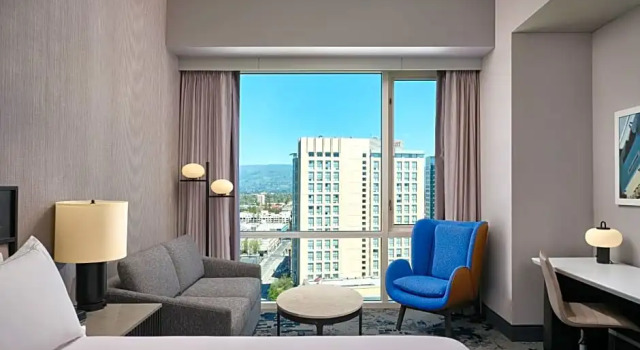 Номер Standard с красивым видом из окна Hilton San Jose