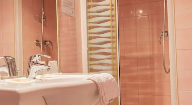 Четырёхместный номер Standard Les Bains de Mer Riviera Bretonne