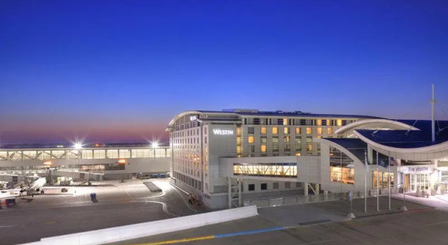 Двухместный номер Standard The Westin Detroit Metropolitan Airport