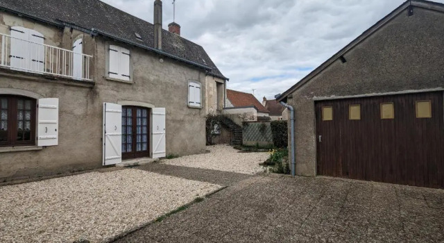 Maison spacieuse avec cour et cheminée au cœur du Parc Naturel de la Brenne - FR-1-591-229, Забронировать Отель Мезьер-ан-Бренн 