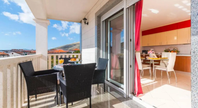 Апартаменты с балконом Apartments Jozic