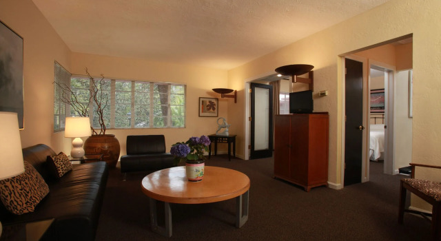 Wellborn Hotel Downtown