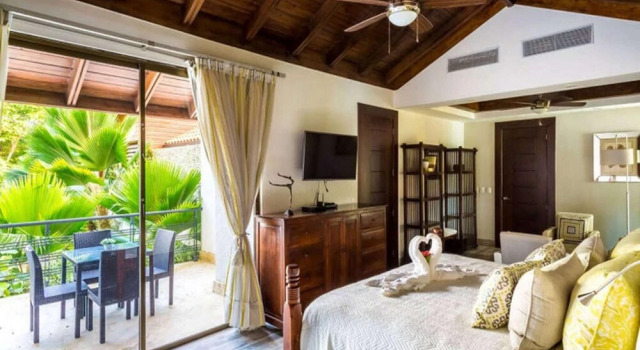 Sunny Vacation Villa 62