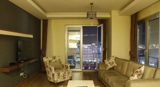 Fly Suites