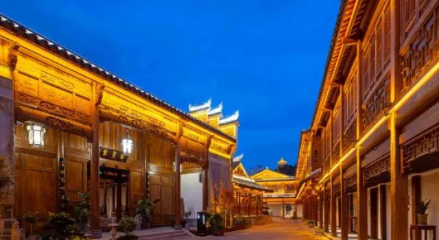 Tongren Zhongnanmen Ancient City·Fengyi Fanju
