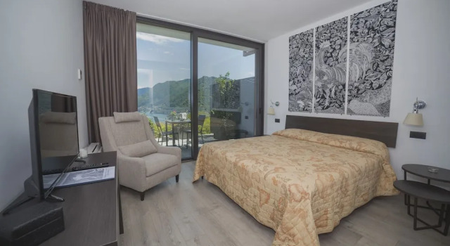 Двухместный номер Deluxe с балконом и с частичным видом B&B Vista Lago