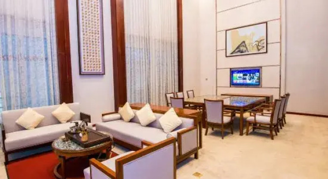 Suite Yingbin Hotel