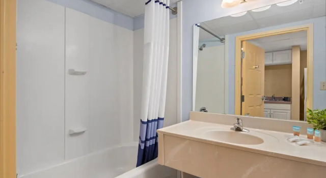 Двухместный номер Standard с балконом Bonita Beach Hotel