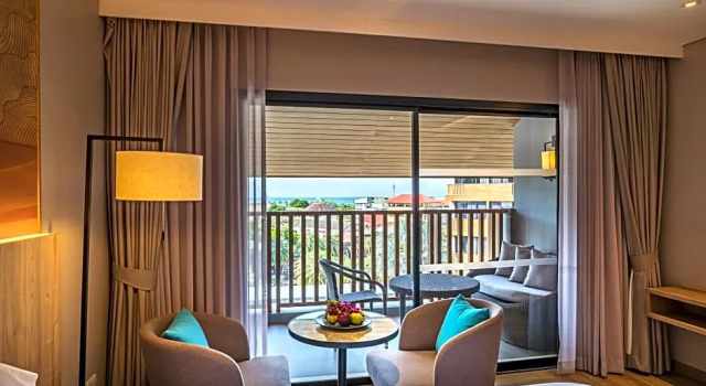 Двухместный номер Premium с балконом и с видом на город Holiday Inn Resort Krabi Ao Nang Beach by IHG