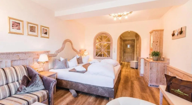 Hotel DreiSonnen, Rezervovat Hotel Hotely v Tyrolsko se snídaní, Snídaně