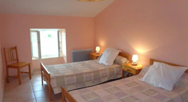 Gîte Saint-Alban-les-Eaux, 3 pièces, 4 personnes - FR-1-496-75, Rezervasyon Otel Saint-Alban-les-Eaux Paris