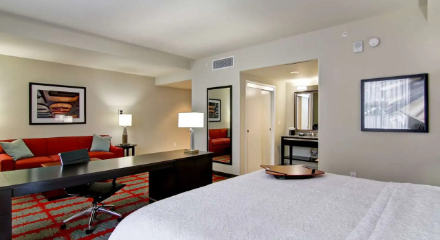 Студия Hampton Inn and Suites Cincinnati - Downtown