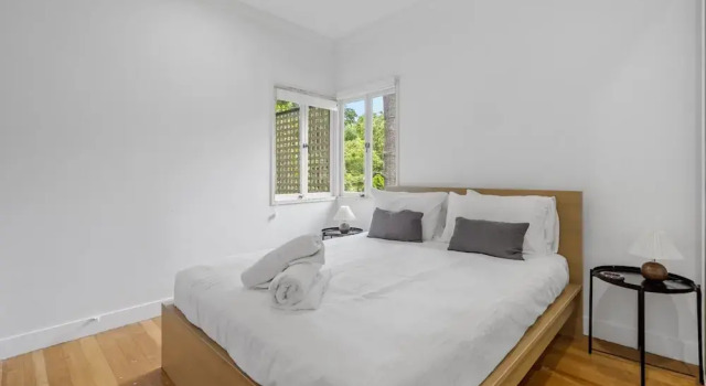 Апартаменты Spacious 3-bed Stay With Balcony and BBQ