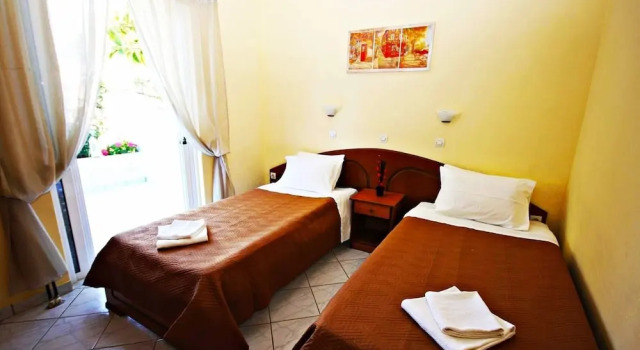 Agios Georgios - 2 Beds - Sleeps 4 - Free Parking, Забронировать Апартаменты/квартира Афон 
