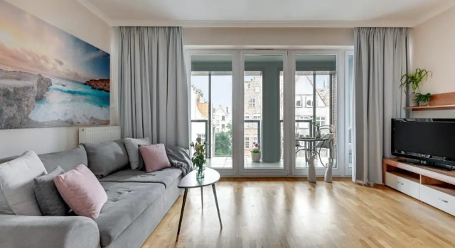 Люкс c 1 комнатой с балконом Old Town by Welcome Apartment