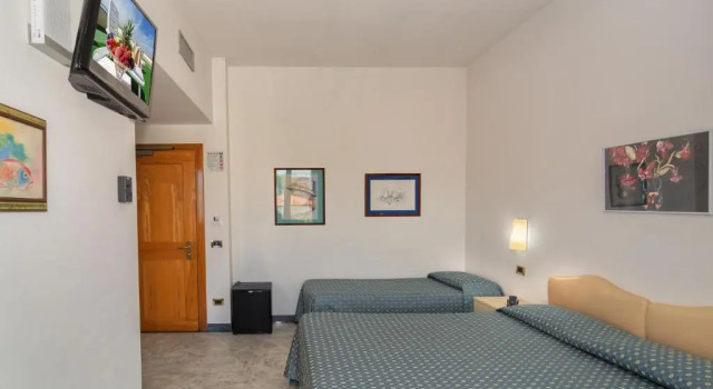 Трёхместный номер Standard Hotel Mariotti