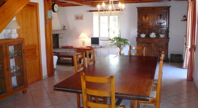 Beautiful Holiday Home in Saugues near Forest, Réserver Hôtel Saugues 