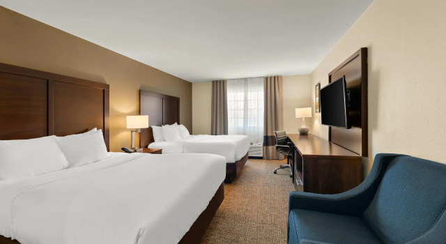 Четырёхместный номер Standard Comfort Inn & Suites Atoka