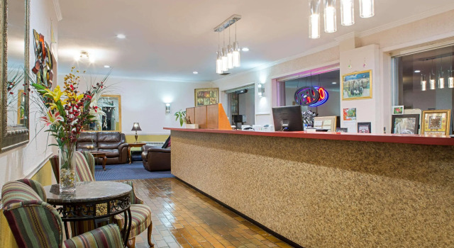 Days Inn Tallahassee-Government Center