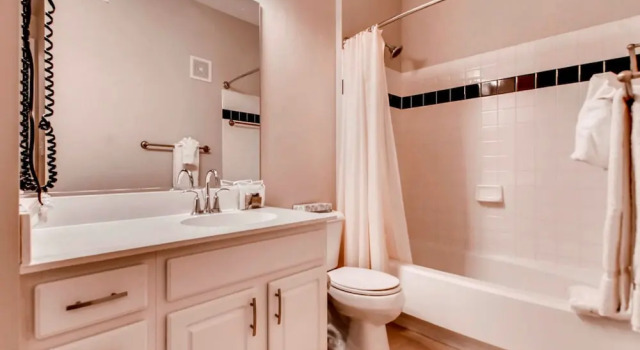 Апартаменты Luxury с 2 комнатами Bluebird Suites in Downtown Providence