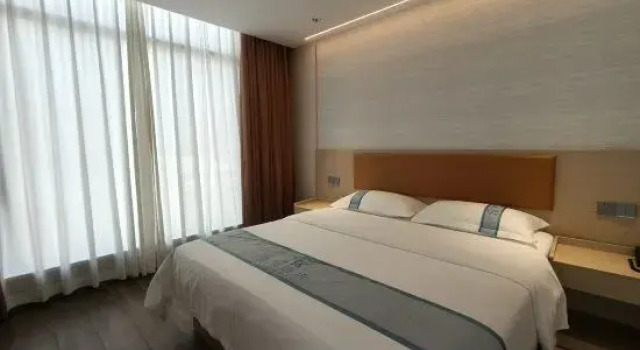 Люкс Deluxe Huizhou Xinxiang Business Hotel