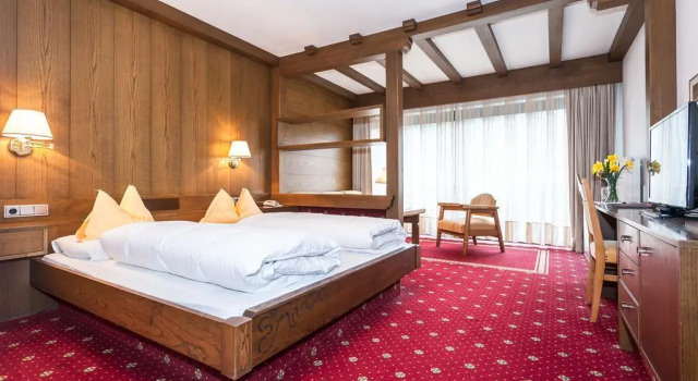 Hotel Am Wolfgrubenersee, Забронировать Отель Сопрабольцано Ренон