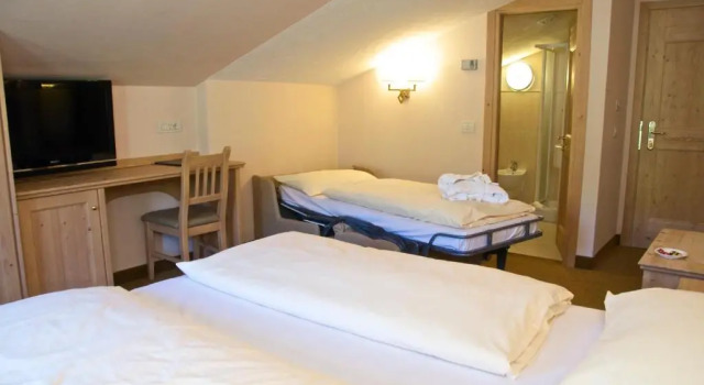 Номер Comfort Alexander Charme Hotel