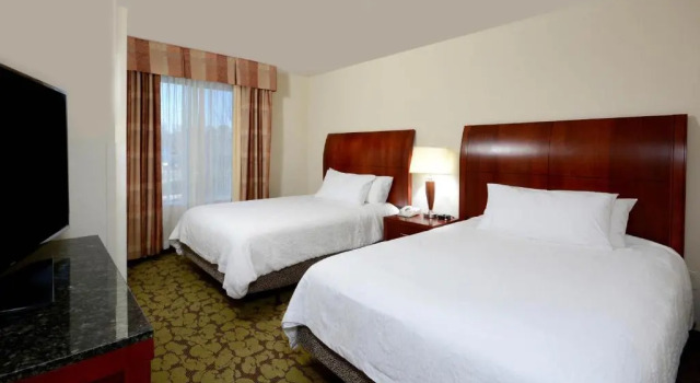Полулюкс Hilton Garden Inn Greensboro