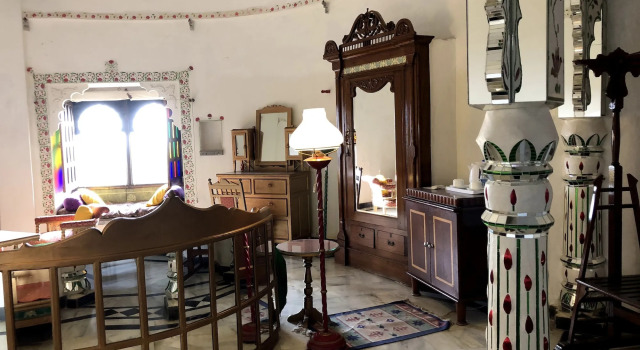Karni Fort - A heritage hotel near Udaipur, Забронировать Отель Отели штата Раджастхана с бассейном, Бассейн