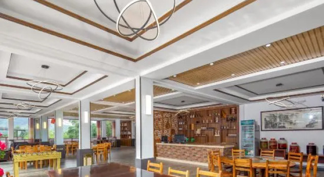 Golden Field Hotel (Longji Terrace No. 1 Observation Deck)