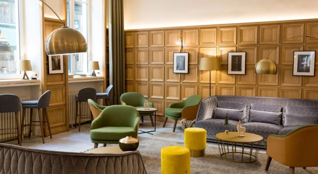 Globe et Cecil Hôtel