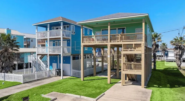 Коттедж Sunny Beach House by Ryson Vacation Rentals