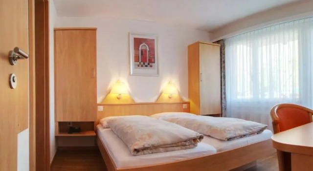 Апартаменты Hotel Eden No. 7