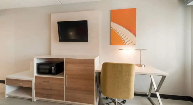 Best Western Burlington Inn