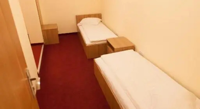 Hotel FAN Alba Iulia, Rezerwuj Hotel Hotele w Lancrăm z parkingiem, Parking