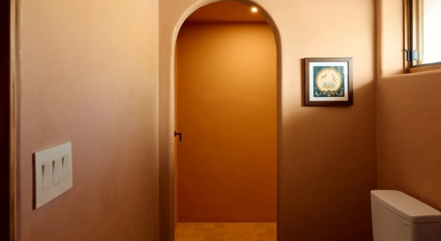 Indian Hills Inn, Taos Plaza, Забронировать Отель Отели Таос с парковкой, рядом с Kakawa Chocolate House, Парковка