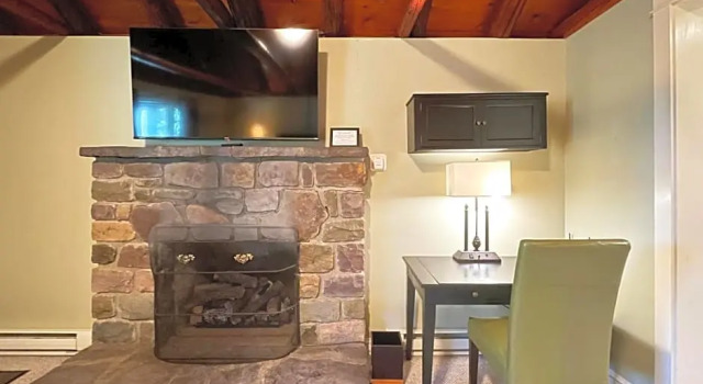 Двухместный люкс Mountain Springs Lake Resort