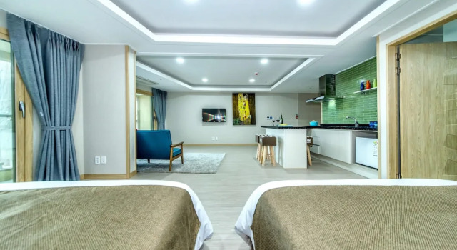 Семейный номер Luxury с балконом Blue Whale Resort