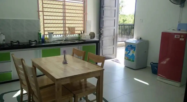 Коттедж с 4 комнатами Homestay Ira Jaya - 4 Unit Rumah