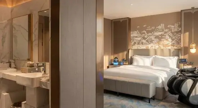 Люкс Premier Zhongjie Central Hotel (Shenyang Zhongjie & Forbidden City Joy City Location)