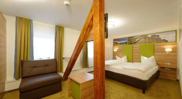 Трёхместный номер Comfort Hotel zur Post