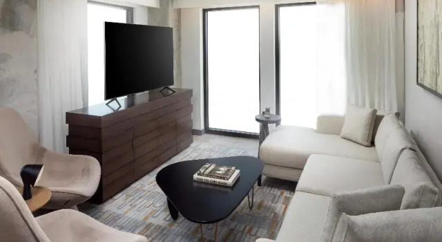 Люкс Canopy By Hilton Nashville Downtown The Gulch