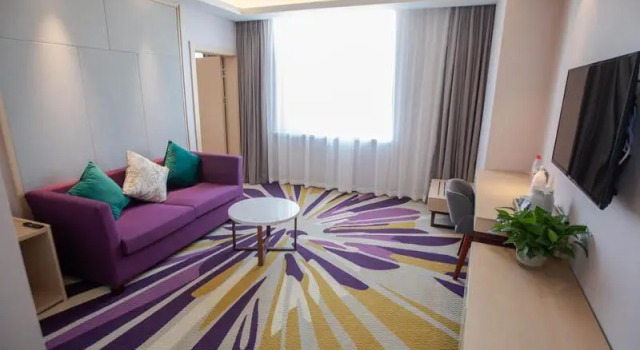 Люкс Deluxe Lavande Hotels Panjin Shifu Street Passenger Station