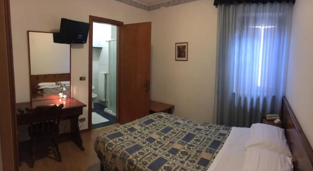 Номер Standard Hotel International