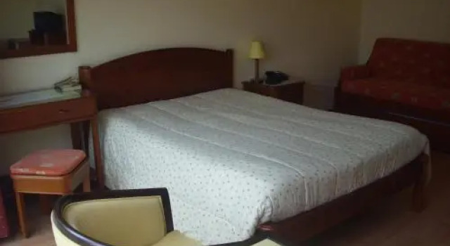 Complexo Hoteleiro em Santana, Rezervasyon Otel Maia otoparklı oteller, Otopark